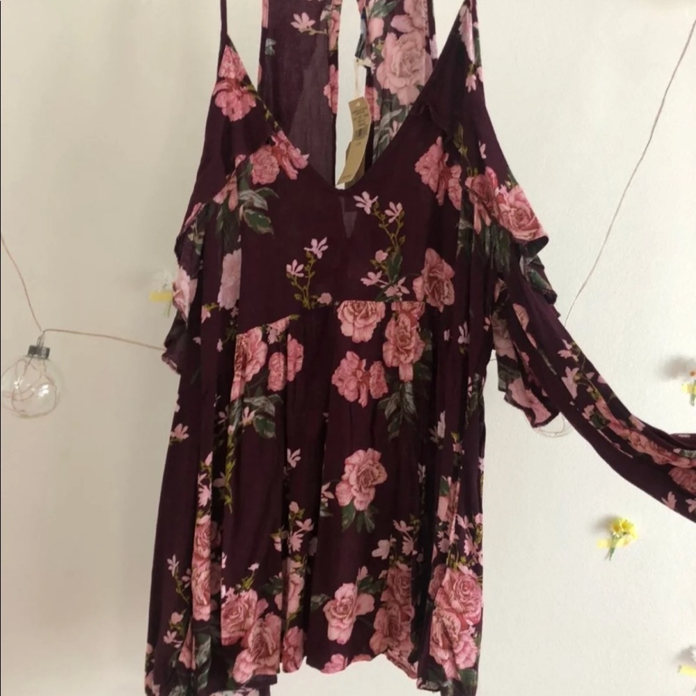 American Eagle Outfitters Plum Floral Cold-Shoulder Blouse with Pink Roses